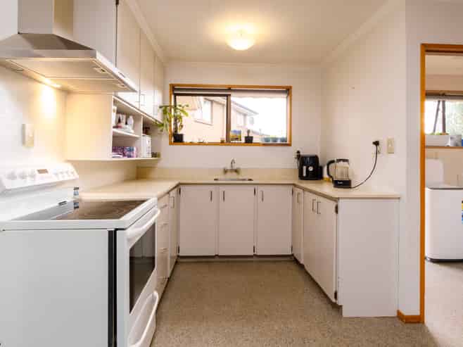 112B Tarbert, Alexandra