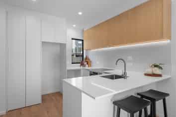 4/13 Donald Place, Merivale