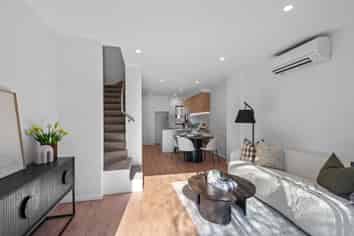 4/13 Donald Place, Merivale