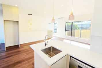 4/23 Melton Road, Mount Wellington