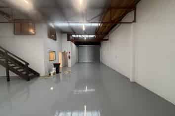 Refurbished Premium Warehouse
