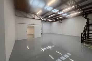 Refurbished Premium Warehouse