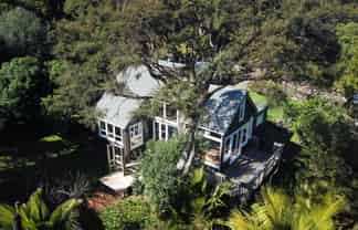104 Medland Road, Great Barrier Island