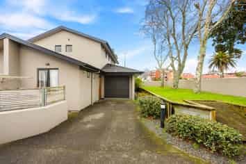 42/8 Landscape Road, Papatoetoe