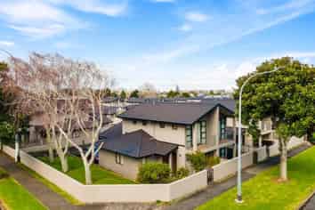 42/8 Landscape Road, Papatoetoe