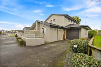42/8 Landscape Road, Papatoetoe