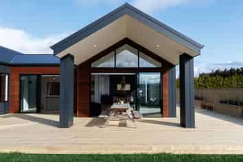 180 Owhiwa Road, Parua Bay