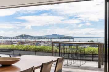 401/15b Augustus Terrace, Parnell