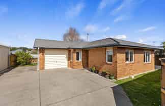 20 Lisa Place, Brookfield