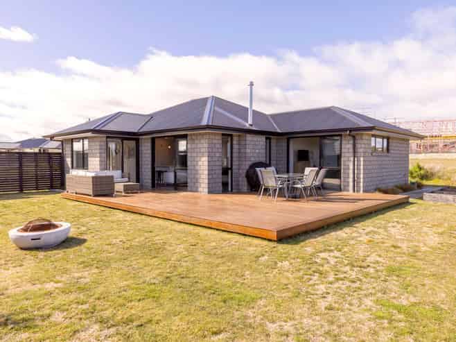 22 Wai Terrace, Wharewaka