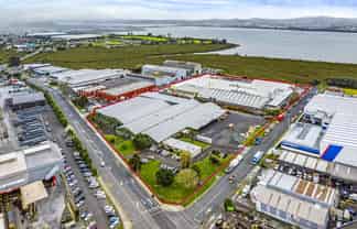 4.1ha industrial with scale, income and upside