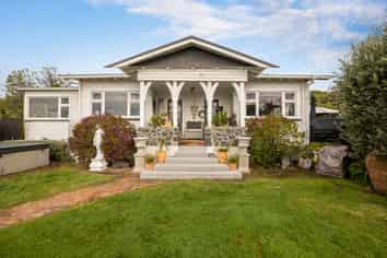 14 Mccormacks Bay Road, Mount Pleasant