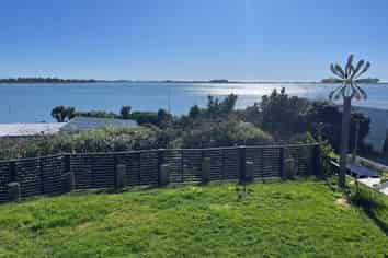 14 Mccormacks Bay Road, Mount Pleasant