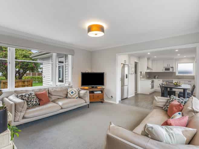 22 Kiln Street, Silverstream
