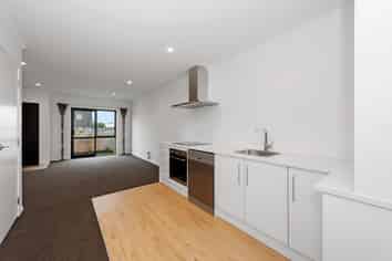 1/1 Vialou Street, Hamilton Central