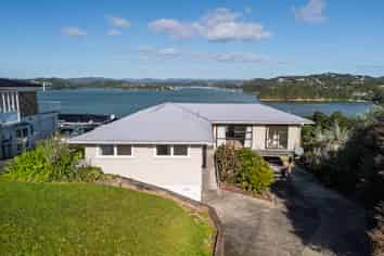 17 Binnie Street, Paihia