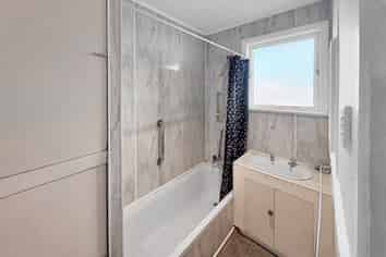 2 Brooklyn Road, Carterton