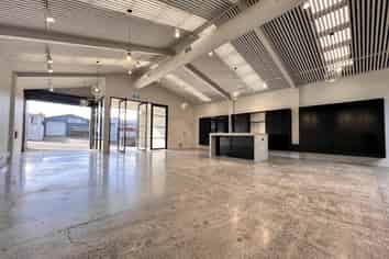 PREMIUM STANDALONE SHOWROOM / OFFICE
