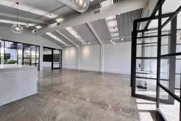 PREMIUM STANDALONE SHOWROOM / OFFICE
