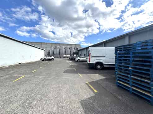 1,449sqm Onehunga Warehouse with container access