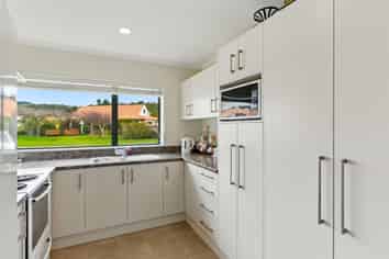 5/17 Redwood Close, Paraparaumu
