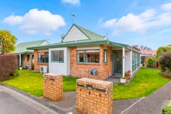 5/17 Redwood Close, Paraparaumu