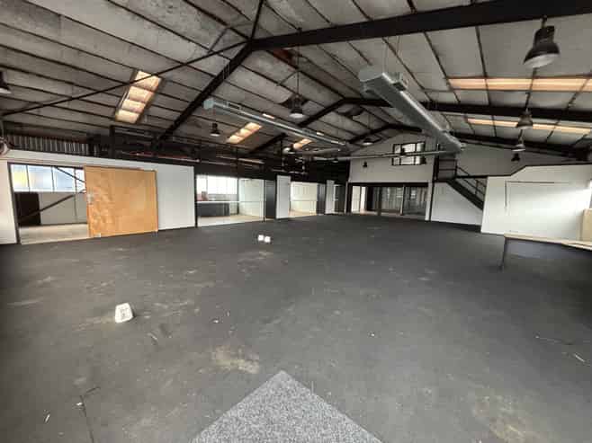 Road front on Great South Road – 410sqm