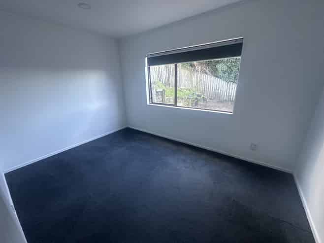 43B Noeleen Street , Glenfield