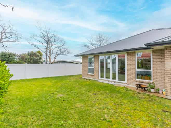 27 Parata Street, Waikanae