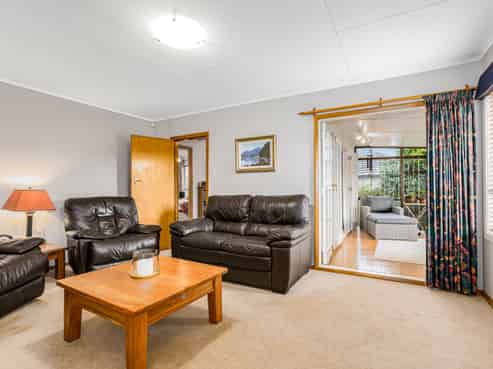 25 Russell Road, Wainuiomata
