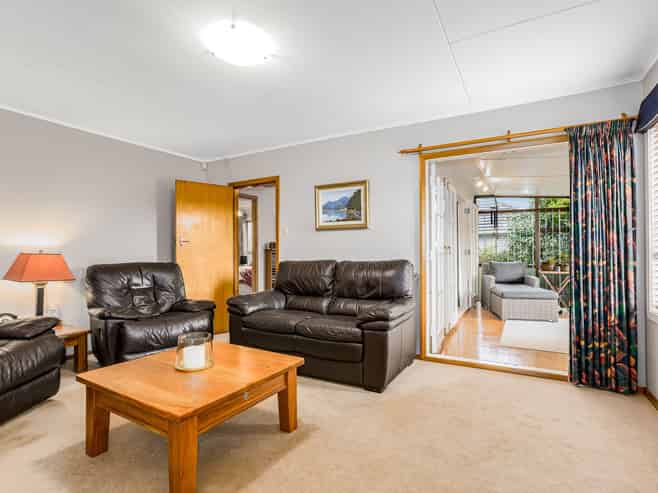 25 Russell Road, Wainuiomata