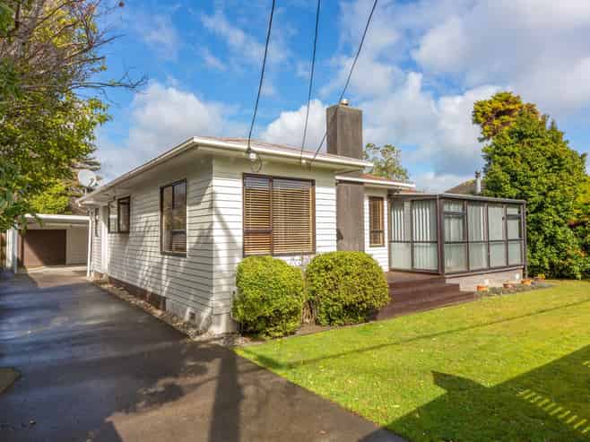 25 Russell Road, Wainuiomata