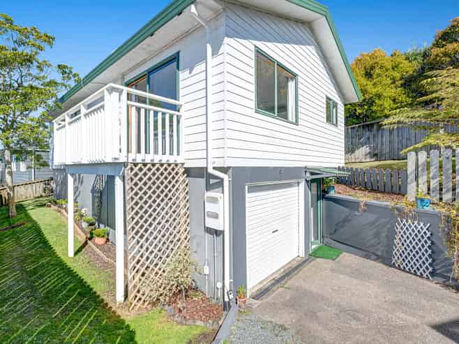 14 Jean Place, Stanmore Bay