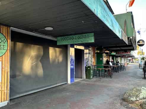 Hospitality or retail in the heart of the Mount