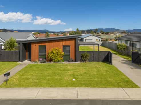 15 Palm Drive, Whitianga