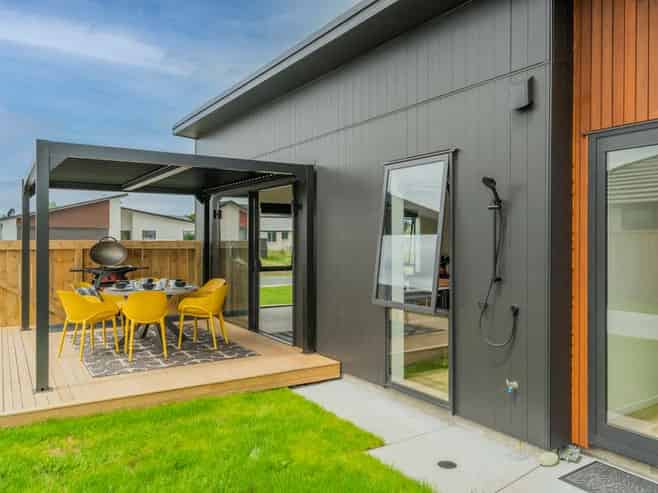 15 Palm Drive, Whitianga