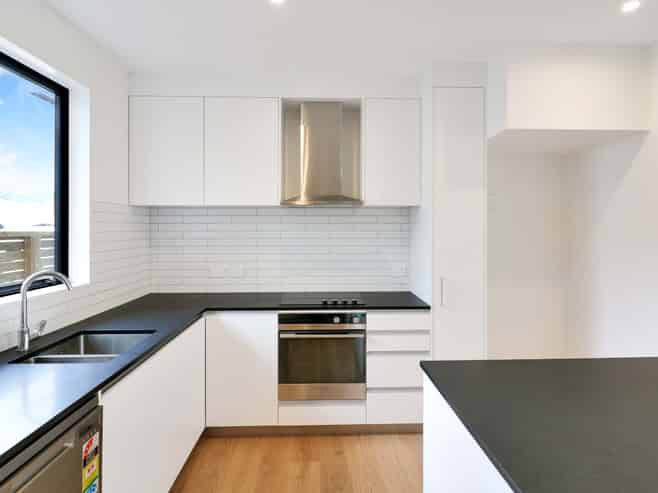 7/50 Friend Street, Karori