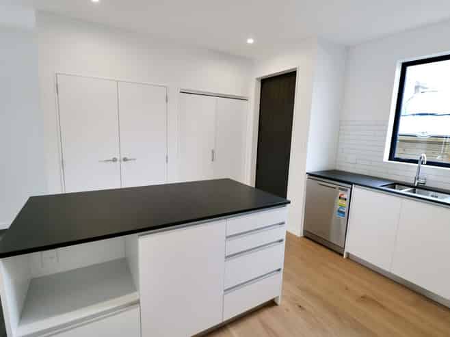 7/50 Friend Street, Karori