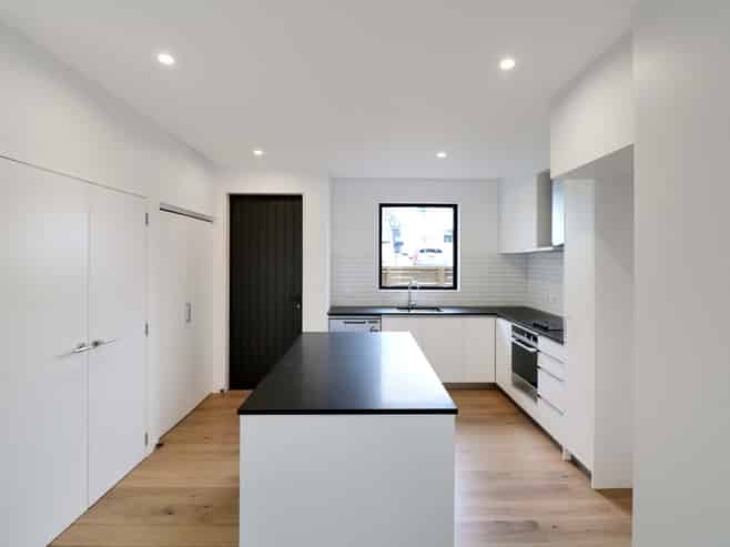 7/50 Friend Street, Karori