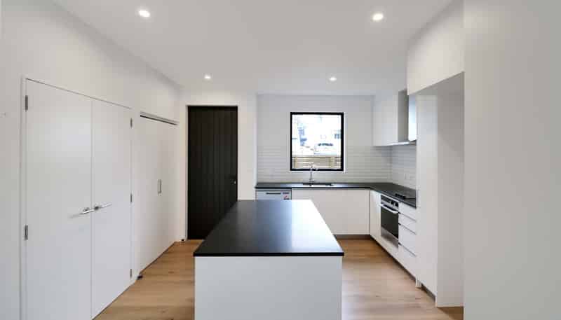 7/50 Friend Street, Karori