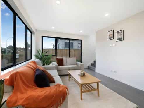 4B Templeton Place, Clendon Park