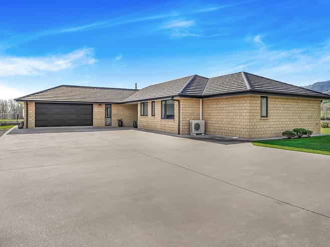 1032A Tauranga Road, Te Poi