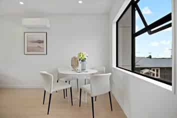 12/36 Seccombes Road, Epsom