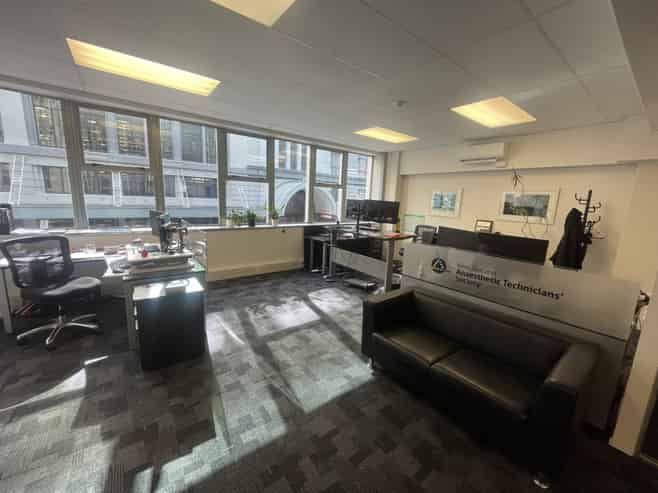 Central House Office Floor - 212sqm
