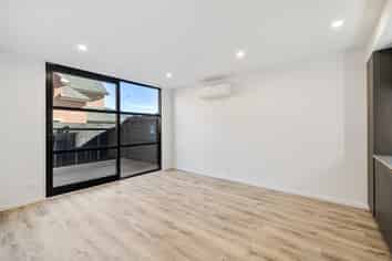2/6 Moa Place, Christchurch Central
