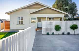 44 Dorset Avenue, Westown