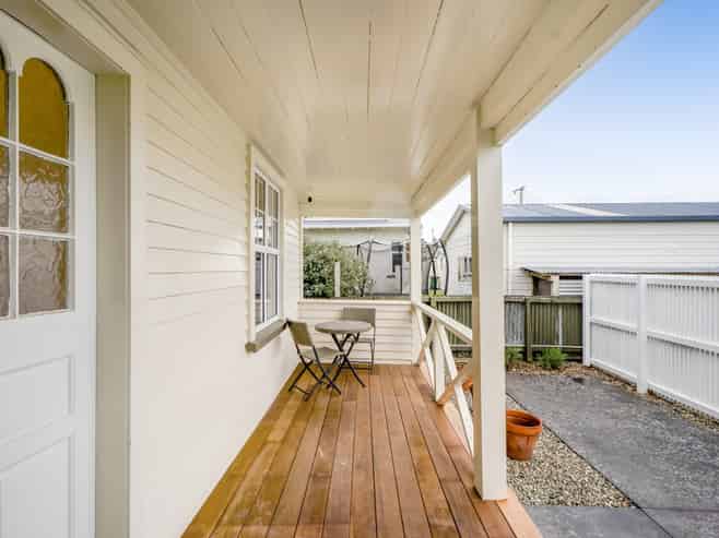 44 Dorset Avenue, Westown