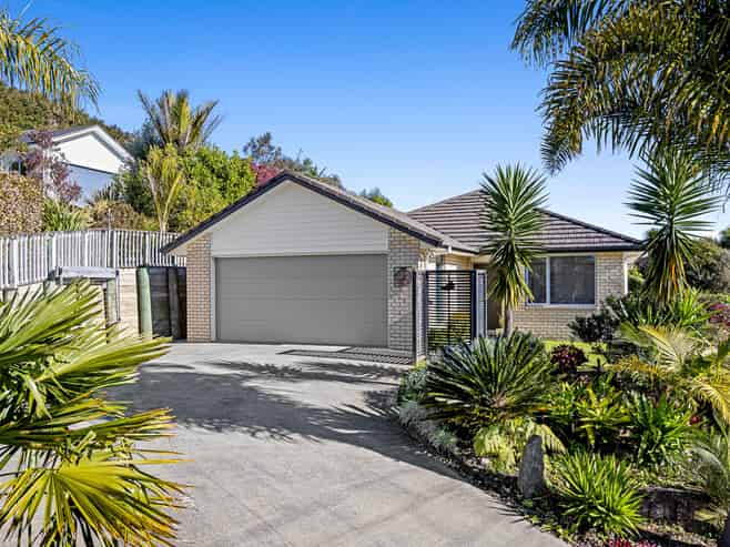 81 Falls Road, Warkworth