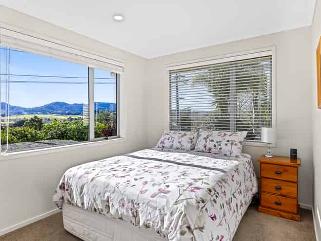 81 Falls Road, Warkworth