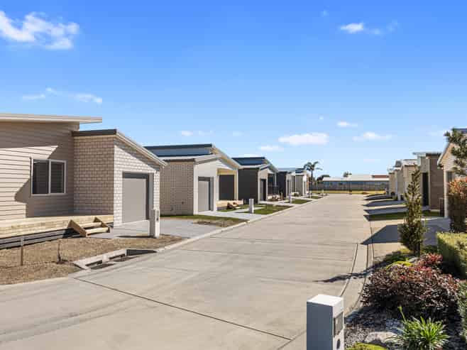 64 Riley Crescent, Papamoa